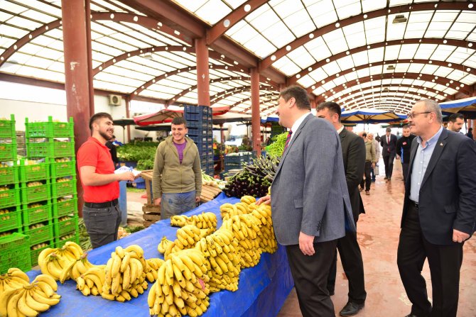 kahramankazan-sali-pazari-ahilik-geleneklerine-gore-aciliyor-(11).jpg