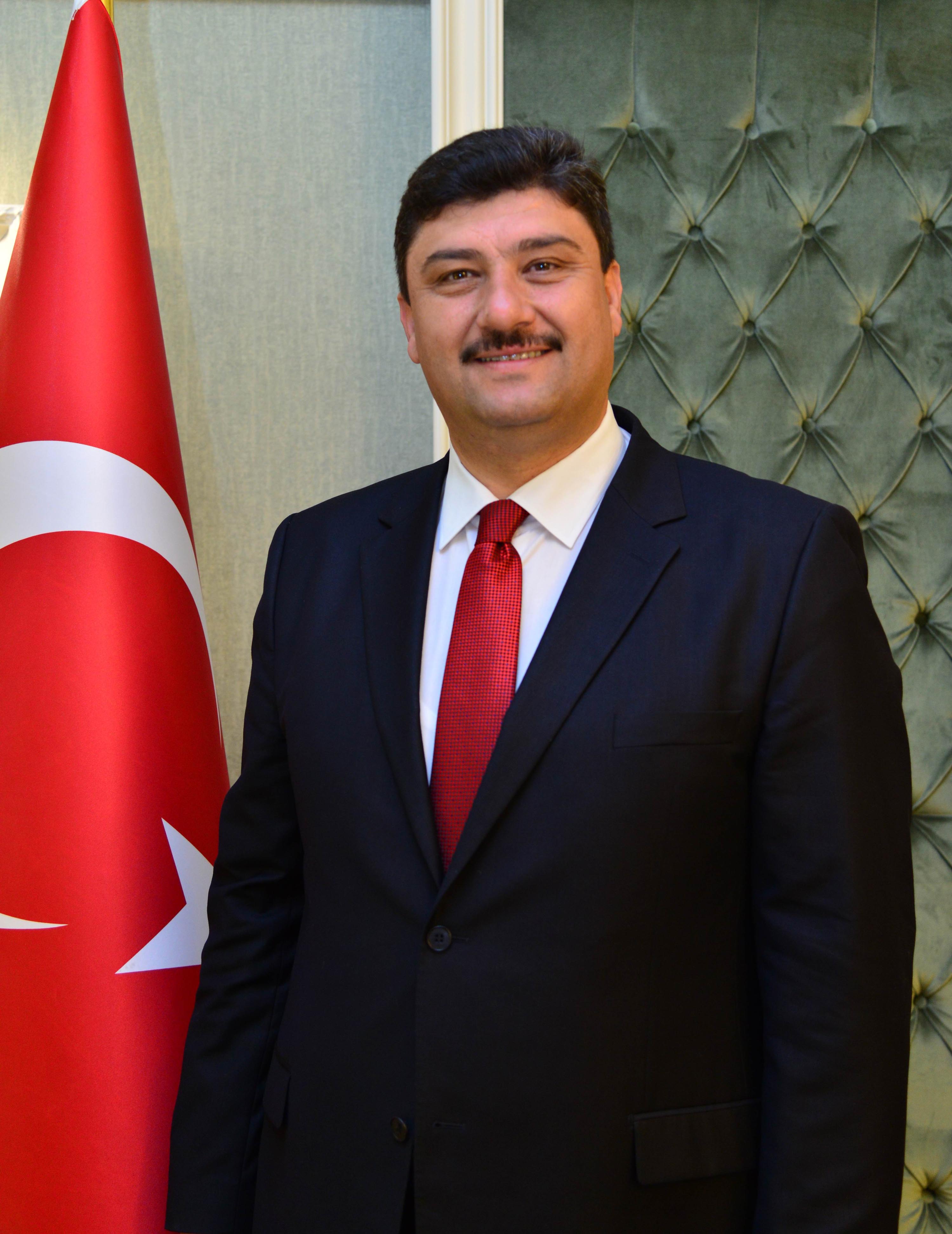 serhat-oguz-001.jpg